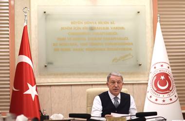 Millî Savunma Bakanı Hulusi Akar Başkanlığında Video Telekonferans Toplantısı Gerçekleştirildi